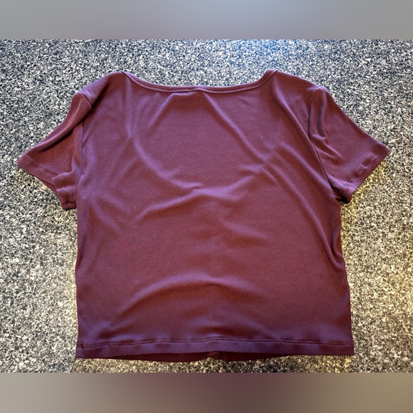 Aritzia Sunday Best Holly Crop Top small - Picture 3 of 3